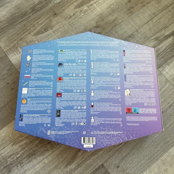 Sephora Moving Lights 2024 Advent Calendar - Picture 3 of 7